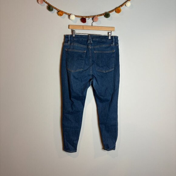 Good American Always Fits skinny jeans - Picture 4 of 5